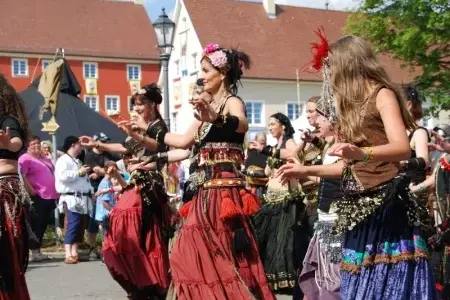 Tanzsaufführung in der Stadt