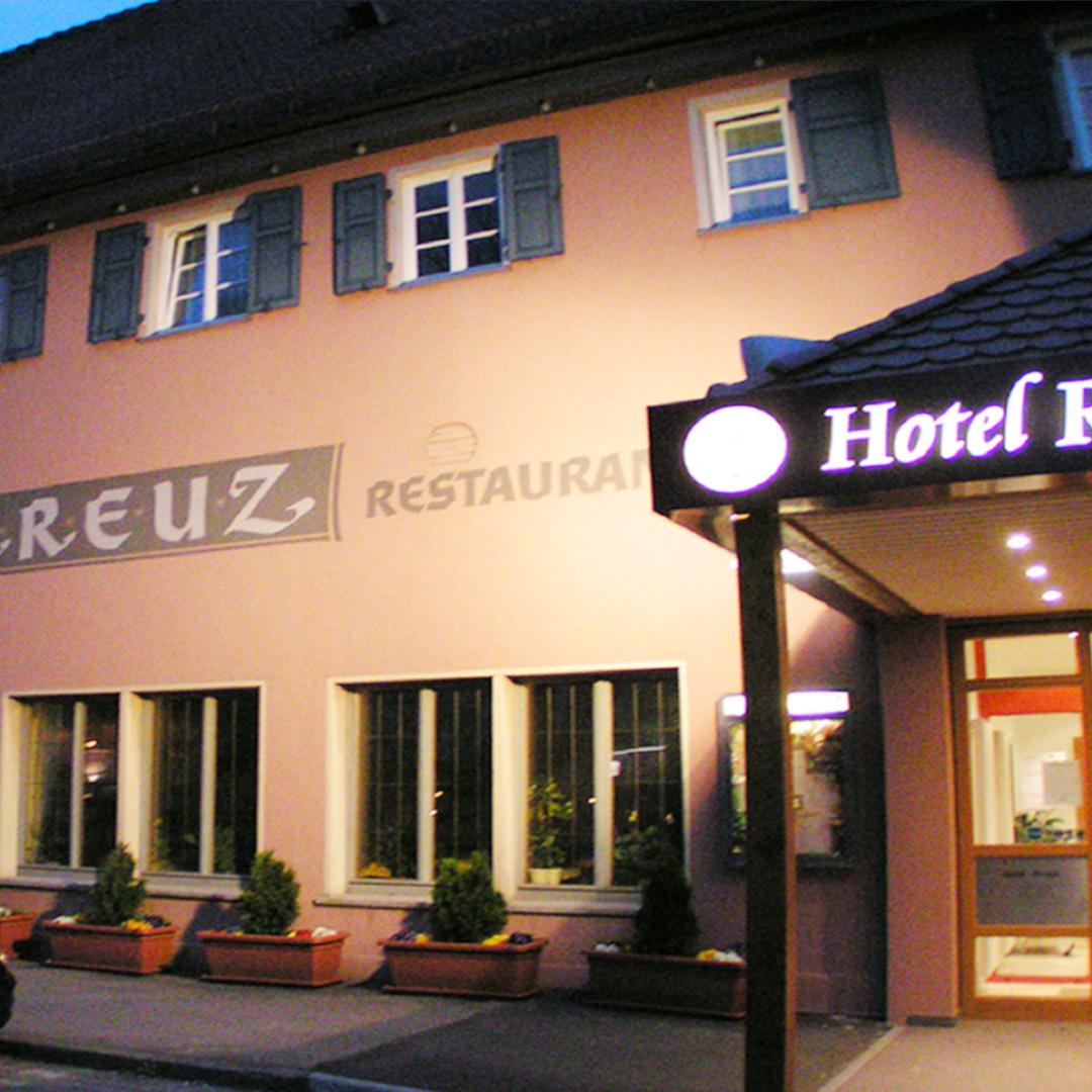 Hotel Restaurant Kreuz Spaichingen im Donaubergland – komfortabel übernachten, regional genießen, nahe dem Donauberglandweg.