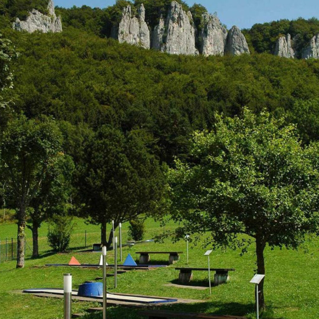 Minigolfplatz in Hausen im Tal im Donaubergland.