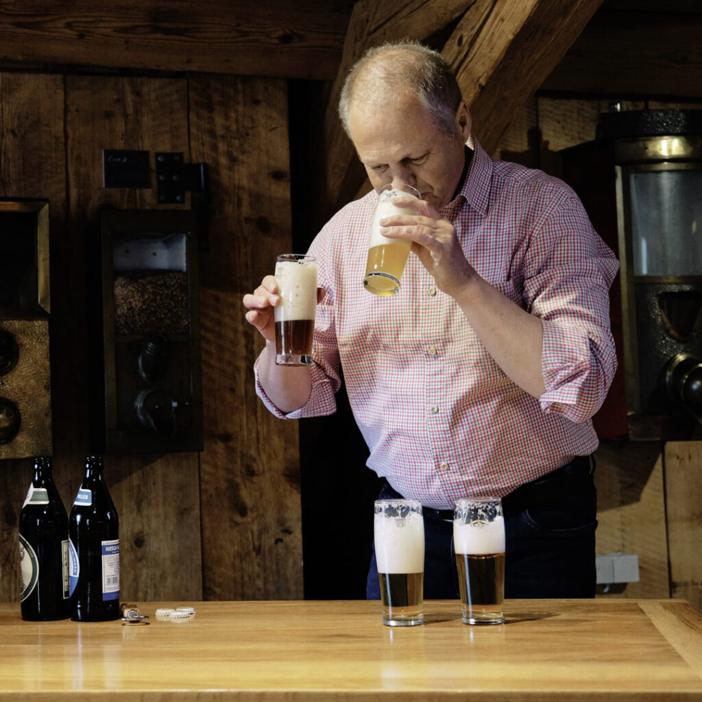 Biertasting Hirsch Brauererei. © Donaubergland, Foto: Tobias Zisterer
